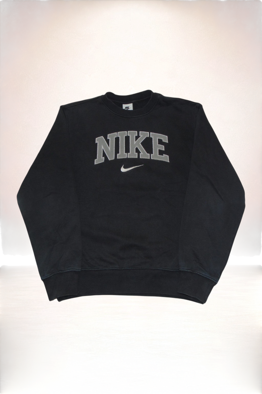 Nike Crewneck Schwarz Big Logo - Größe S | Selected Piece