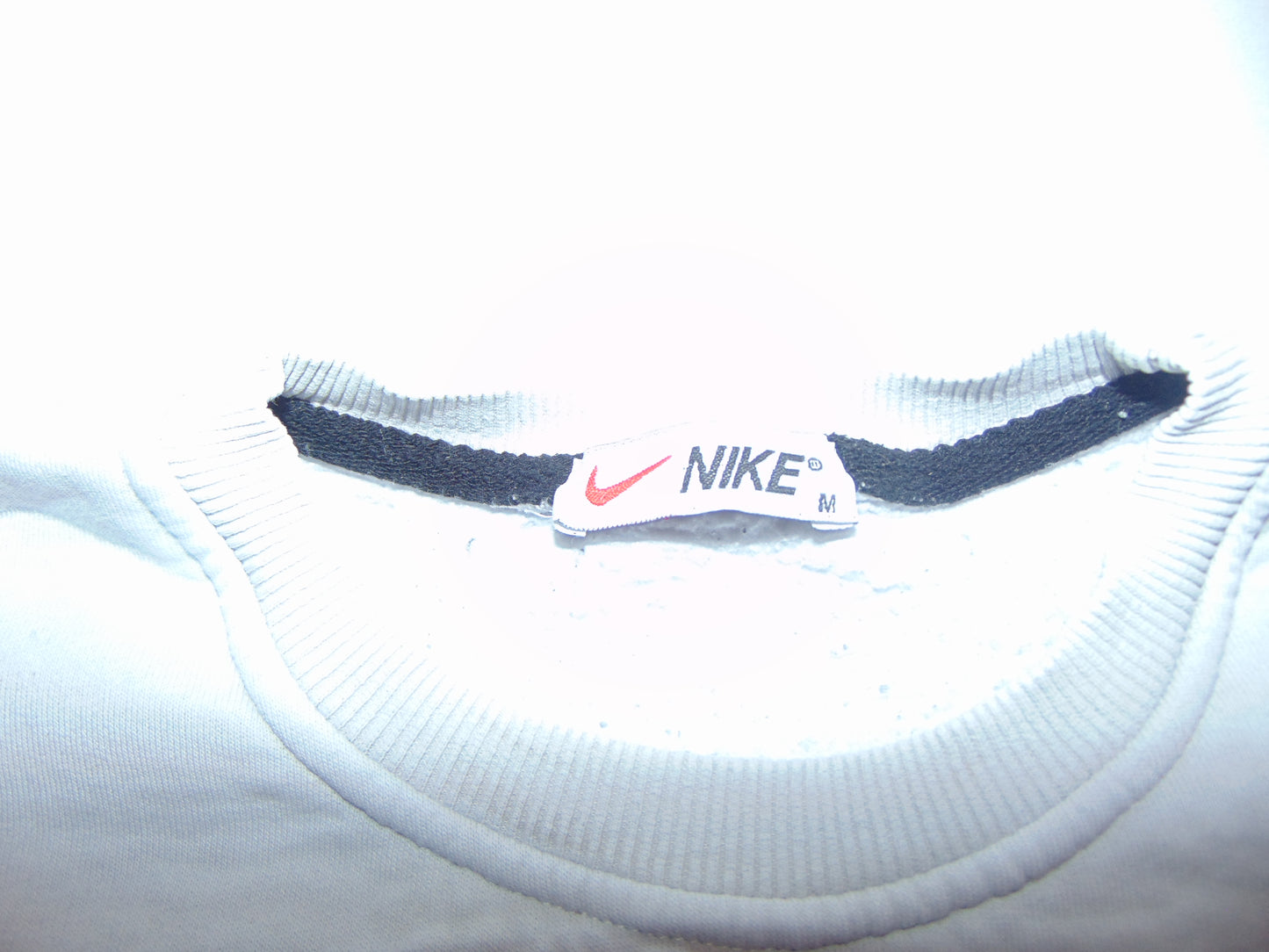 Nike Sweater Weiß/Schwarz - Größe M | Selected Piece